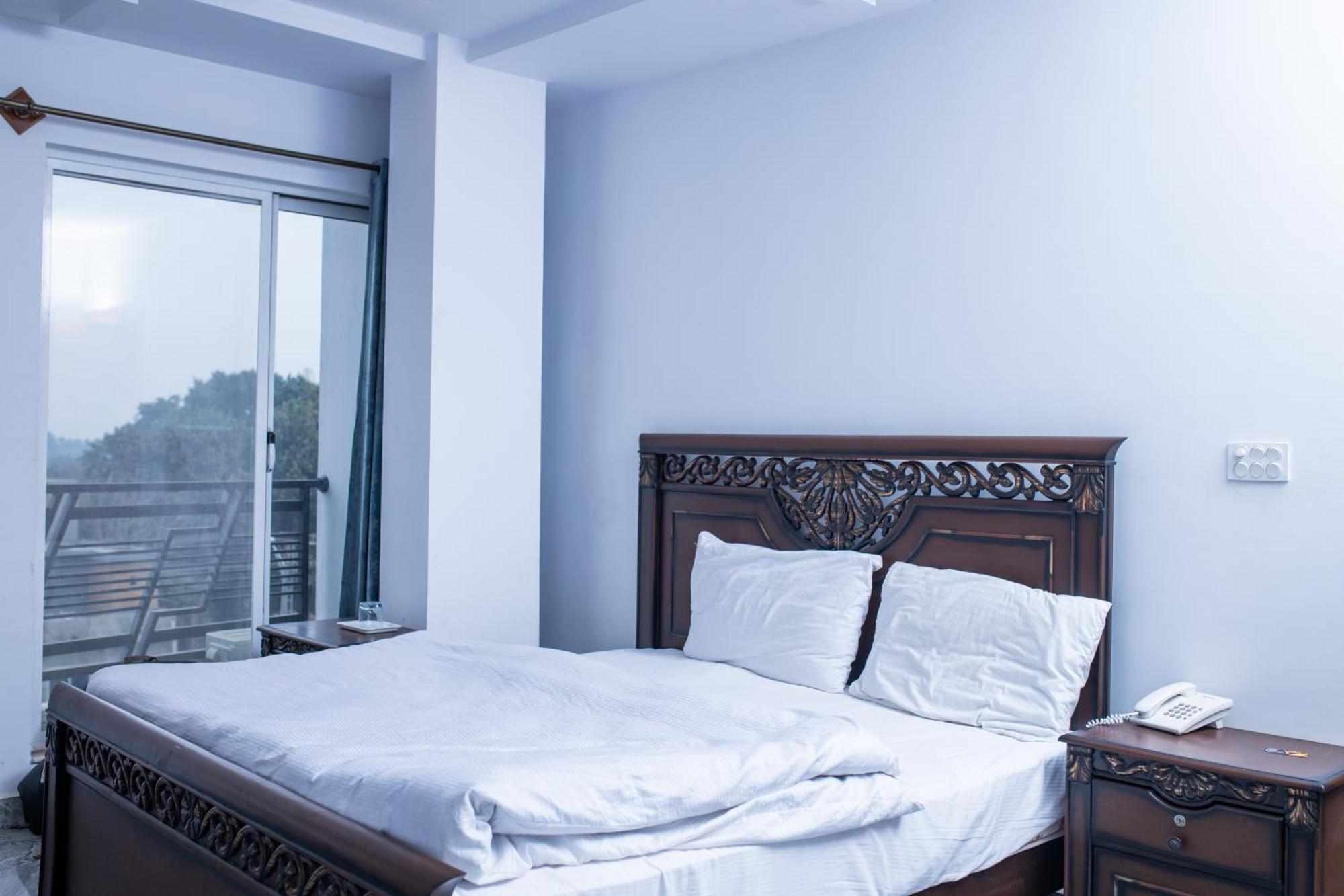 Regal Residency Hotel ราวัลปินดี ภายนอก รูปภาพ